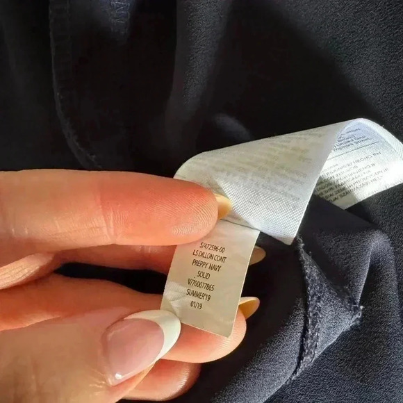 Banana Republic Women's Dillon Classic-Fit Piped Shirt - Picture 8 of 8